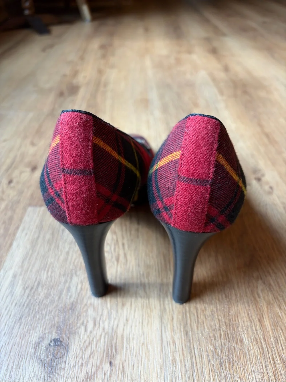 Lauren Ralph Lauren Corah Embroidered Logo Plaid Pumps Tartan Heels Size 9.5B